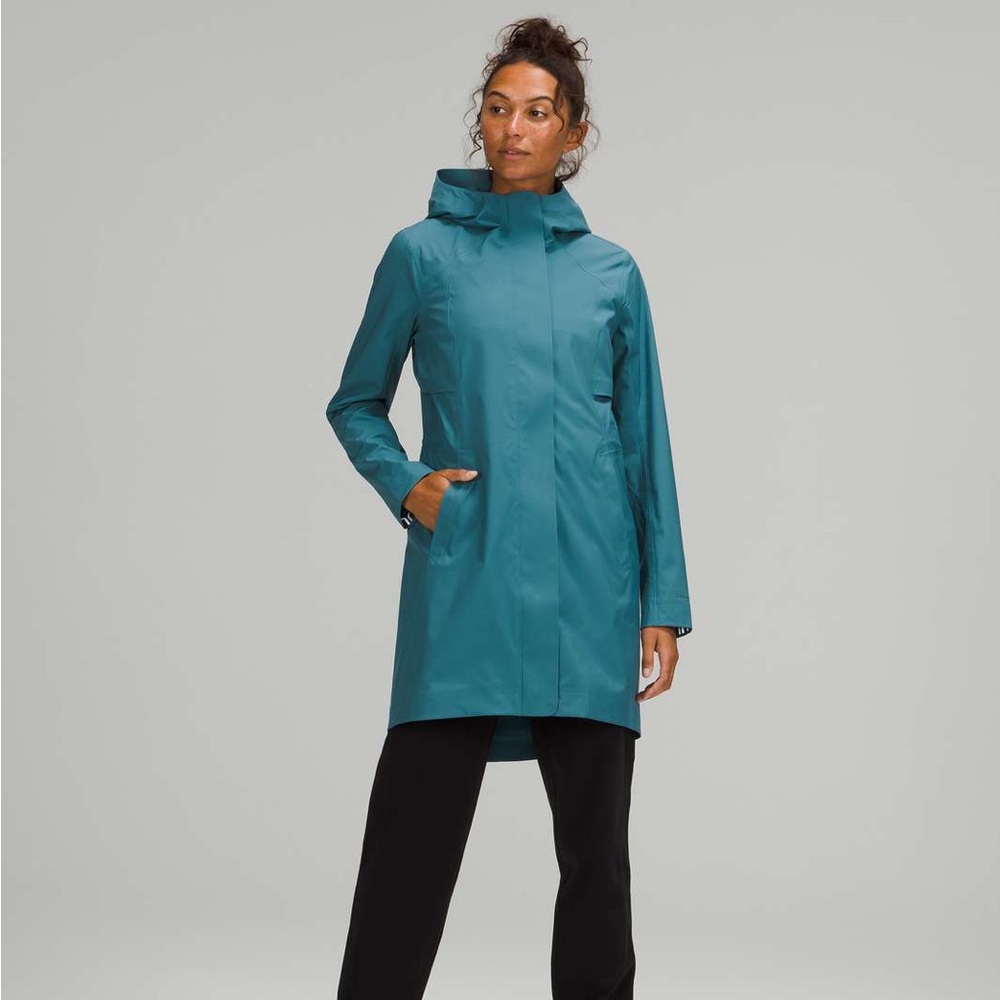 lululemon Rain Rebel Jacket (Capture Blue)